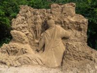 Garten Eden Sandstein Figur - Schmetterlingspark Nexø